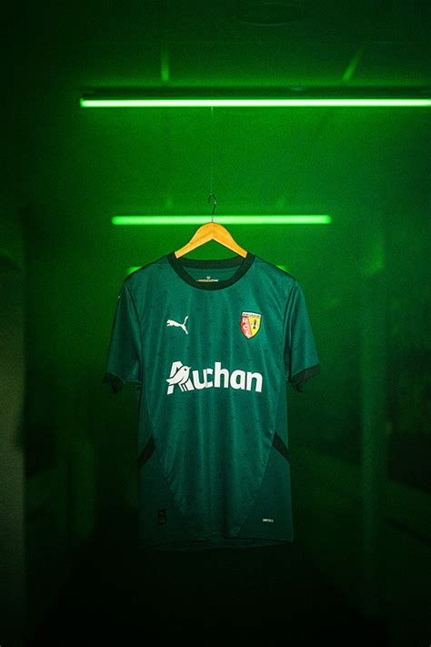 Le Rc Lens Officialise Son Maillot Ext Rieur Pour La Saison