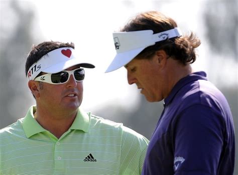 Phil Mickelson Showed Pat Perez S Wife Offensive Picture Of Himself