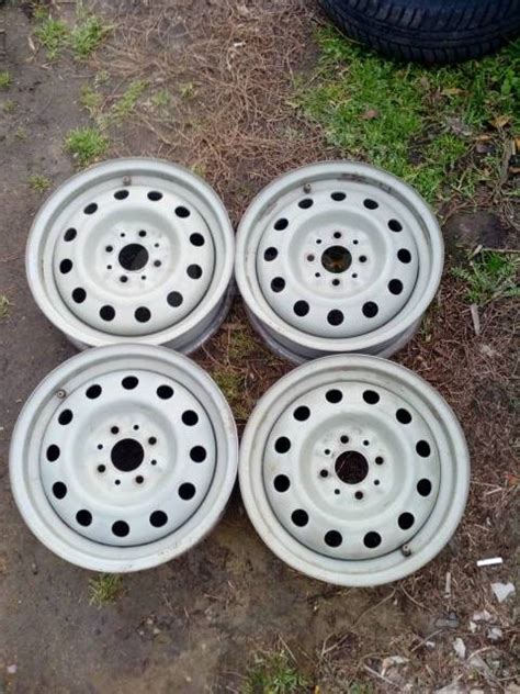 Продам штампы 4-98-14 на ваз, 14", 1 шт, Ширина диска 4.5" Вылет (ET ...