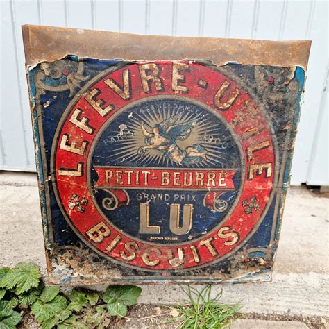 Ancienne grande boîte en tôle papier Biscuits LU lefevre utile