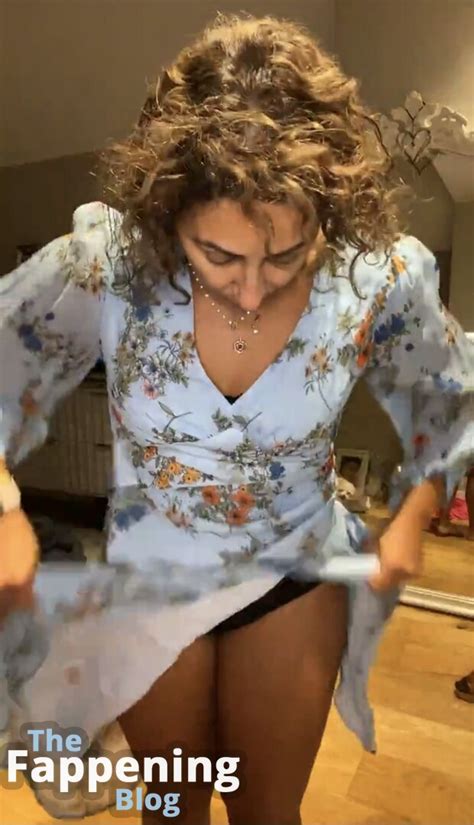 Saira Khan Iamsairakhan Sairasbum Nude Leaks Photo Thefappening