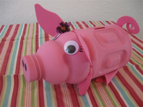 THE REHOMESTEADERS: Recycled Piggy Bank Tutorial