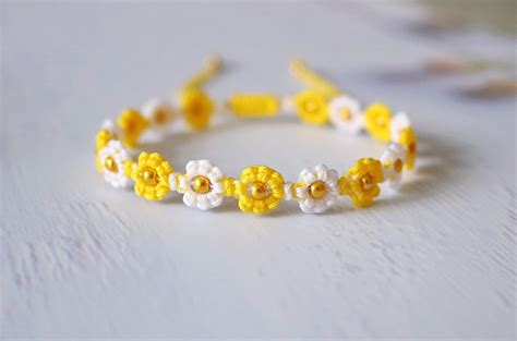 Two Colors Daisy Macrame Bracelet Flower Bracelet Etsy