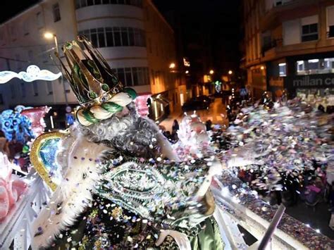 La Cabalgata De Reyes Repartir En Beda Kilos De Caramelos Y