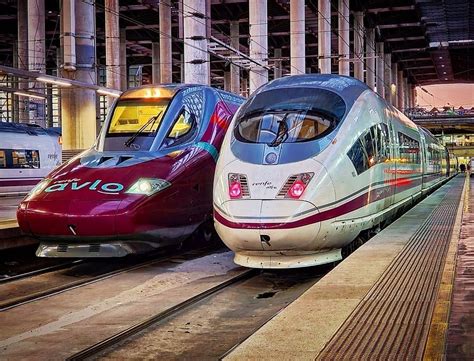 Los Nuevos Abonos Gratuitos De Renfe Entrarán En Vigor El Lunes