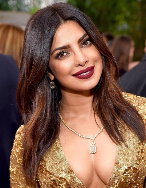 An Exclusive Behind The Scenes Look At Priyanka Chopras Golden Globes Makeup Priyanka Chopra