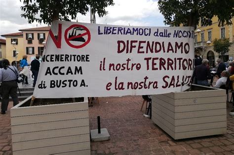 Il Comitato Spontaneo No Accam Scende In Piazza A Legnano Per Dire No