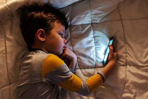 9 Razones Para No Darle Un Celular A Tu Hijo De Primaria Mejora Tu Vida