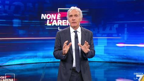 La Sospende Non L Arena Massimo Giletti Resta A Disposizione Dell