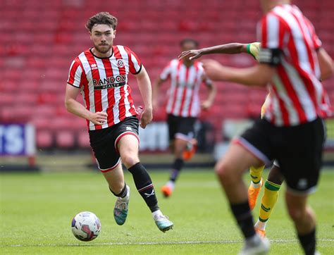 Connor Barratt Arrives On Loan Solihull Moors Fc