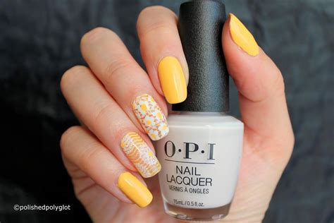 Nail Art │ Yellow and White manicure with Daisies / Polished Polyglot