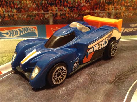 Julian S Hot Wheels Blog Mcdonald S Happy Meal Hot Wheels Toys Challenge Lab Complete