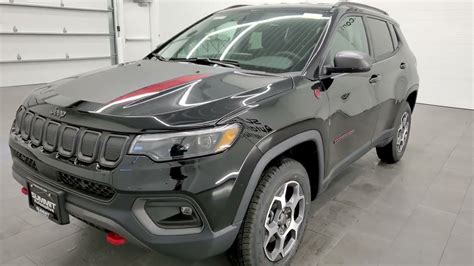 2022 Jeep Compass Trailhawk Elite 4x4 Diamond Black Walkaround Overview