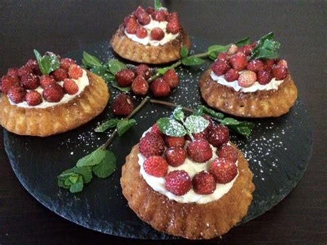 Facili Idee Crostatine Morbide Con Crema Al Mascarpone E Fragoline Di