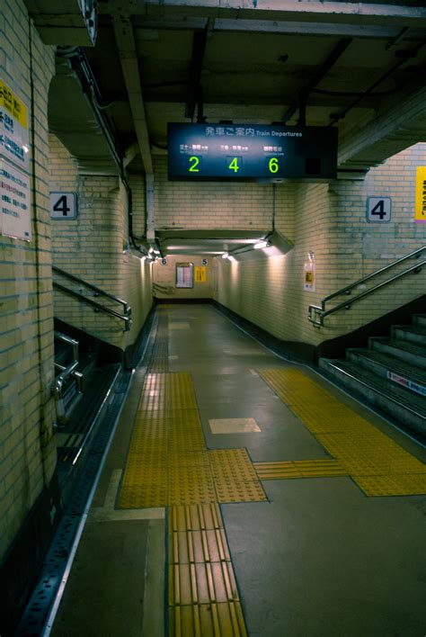 Augmented reality will soon modernize all subway system maps 4