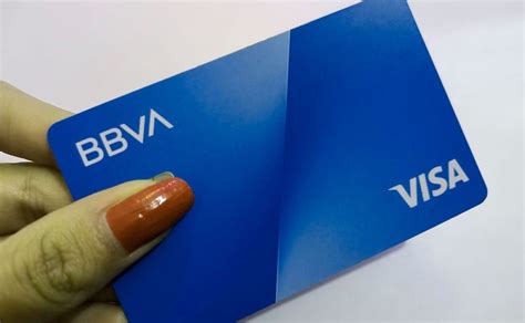 BBVA empieza a cobrar comisión sorpresa a clientes con tarjeta de