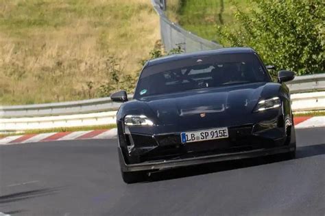 Porsche Batte Tesla Model S Plaid Al Nurburgring In 7 Minuti E 7