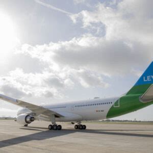 Airbus unveils hydrogen engines to be tested on the A380 - AeroTime 