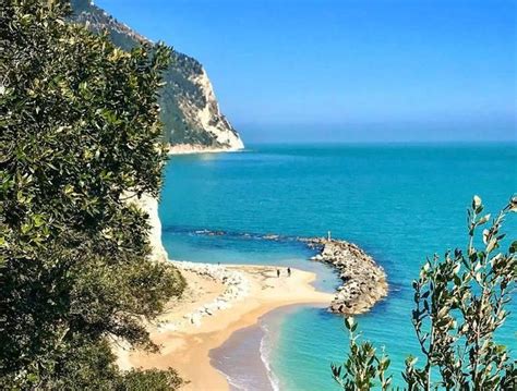 Le Spiagge Pi Belle Della Riviera Del Conero Casevacanza It