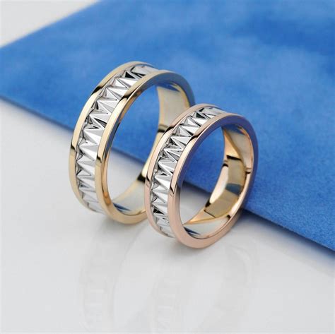 Two-tone Matching Wedding Bands Set. His and Hers Wedding Rings. Unique Wedding Bands. Couples ...