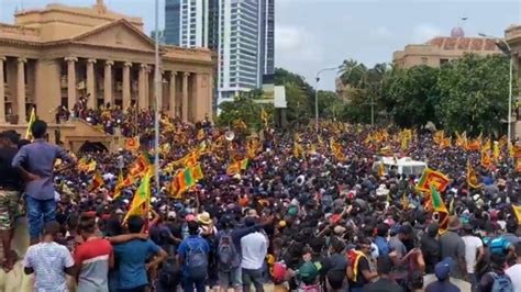 Hundreds Of Anti Govt Protesters Break Into Sri Lankan Presidents