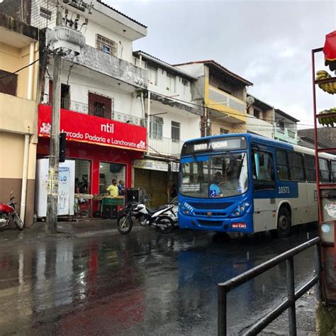 URGENTE Ônibus voltam a circular no bairro da Santa Cruz e do Vale