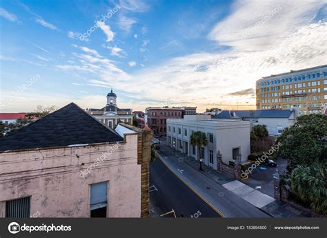 Historic Downtown Charleston South Carolina On A Warm Day — Stock Photo