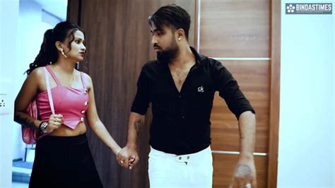 Wife Ke Sex Karne Se Mana Karne Par Pati Ne Wife Ke Samne Hi Kaamwali Bai Ko Chod Dala Hindi