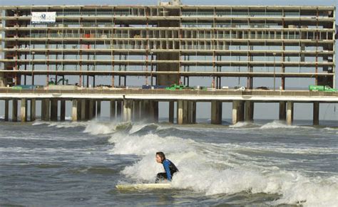 Flagship Hotel S Owners Demand Wrecking Crew Dive For Debris