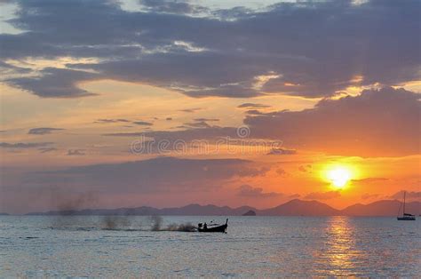 Sunset at Railay Beach West, Thailand Editorial Photography - Image of beach, landscape: 238188172