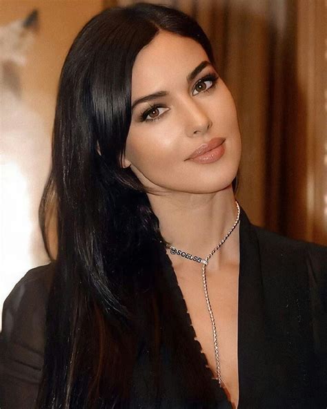 Pin By D On Worldwide Celeb Monica Belluci Hair Fringe Monica Bellucci Brunette Beauty