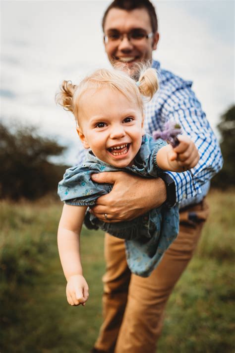 What does an outdoor family photo-shoot with Claire Westaway ...