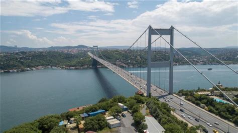 Son Dakika Stanbul Bo Az Trafi E Kapat Ld Liberya Bayrakl Yak T