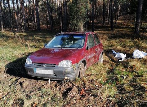 17 latek uciekał samochodem przed policją W trakcie ucieczki