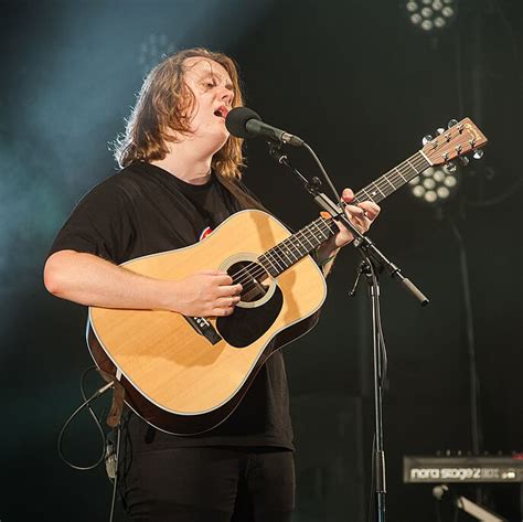 Lewis Capaldi - Concert Reviews | LiveRate