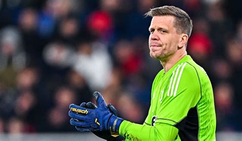 Wojciech Szczesny Comes Out Of Retirement To Sign For Fc Barcelona