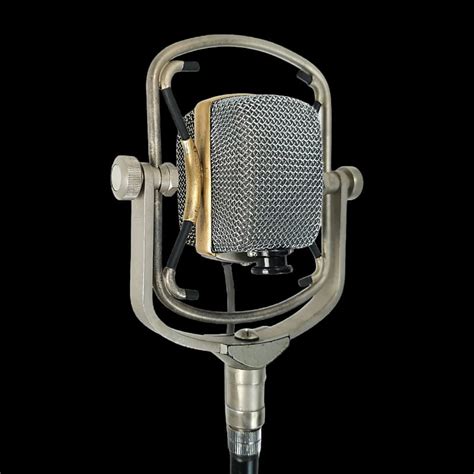 Akg D Vintage Dynamic Microphone Unique D B Reverb