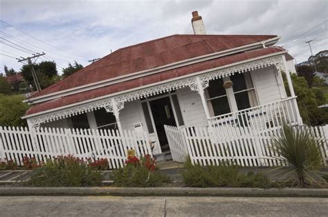 Baldwin Street New Zealand — Steepest Street In the World