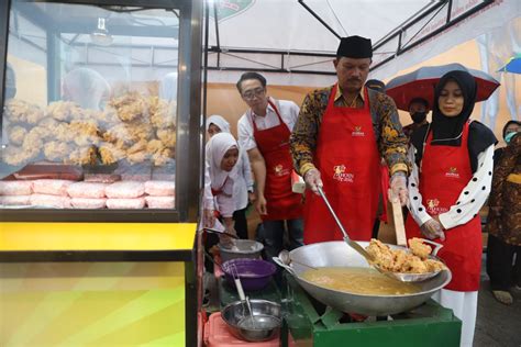 Selamat Datang Di Pemerintah Kota Madiun Hadiri Launching Waralaba