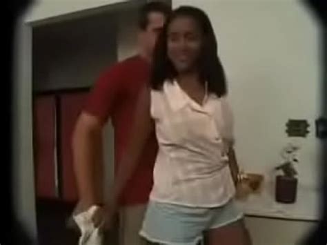 Criada brasileña follada sin piedad XVIDEOS