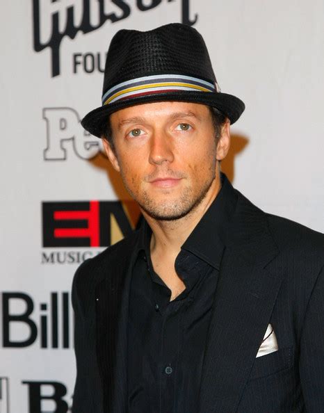 Jason Mraz in 40th Annual Songwriters Hall of Fame Ceremony - Red ...