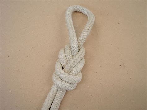 Useful Rope Knots for the Hunter