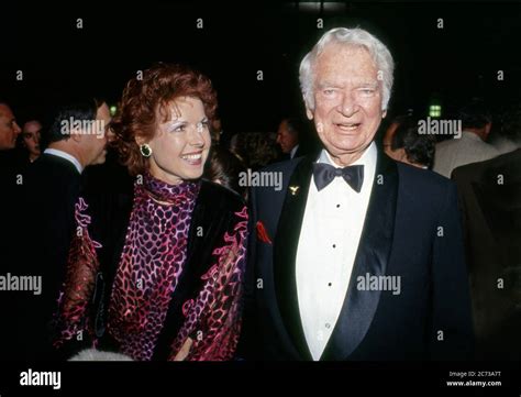 Buddy ebsen jed clampett hi-res stock photography and images - Alamy