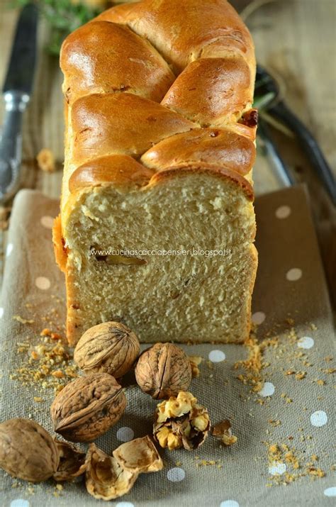 Treccia Di Pane Al Latte Con Noci E Olio Al Rosmarino Cucina