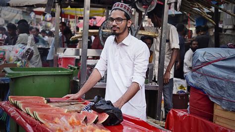 Ramzan In Mumbai The Iftar Buzz At Mohammad Ali Road And Minara