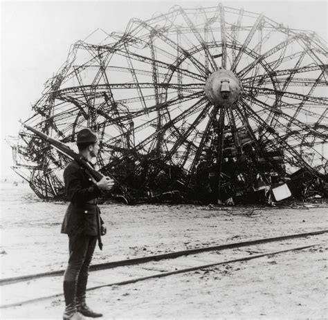 Hindenburg Absturz Gründe für Katastrophe mit dem Zeppelin