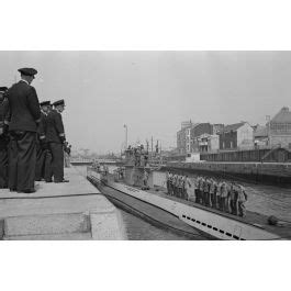 ImagesDéfense A Saint Nazaire lors du retour du sous marin U 552