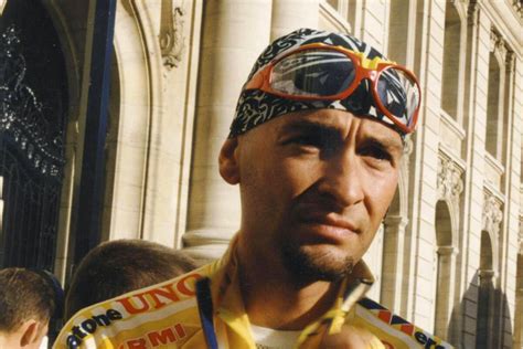 Statua Di Marco Pantani Inaugurata A Plan Di Montecampione Italiani It