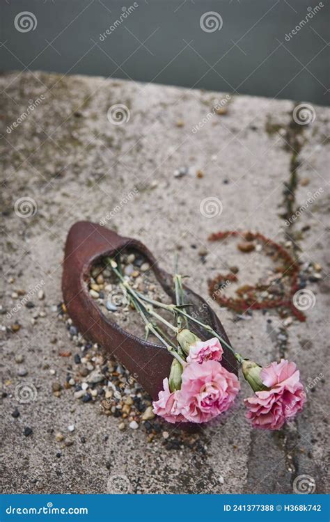 Budapest Jewish Memorial Female Shoes On Danube Riverbank Hungary