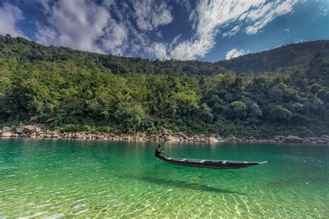 O rio Umngot é indiscutivelmente um dos mais limpos da Índia MDig